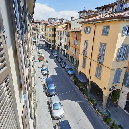 Апартаменты Luxury Design Loft - Piazza Pontida *